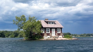 Smallest inhabited island