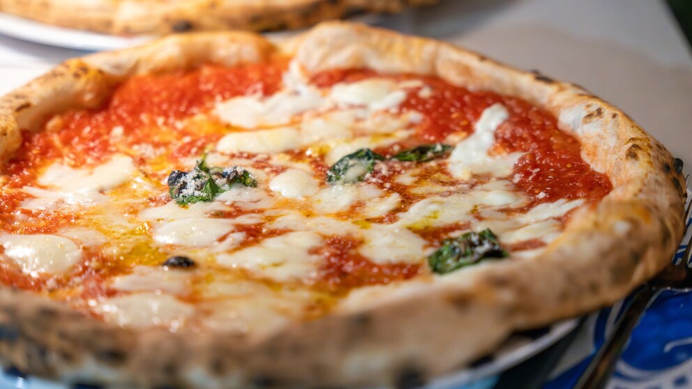 Pizza Margherita in Naples