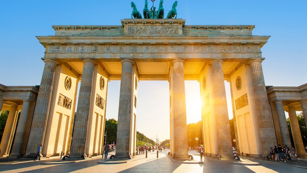 First-time visitors to the capital are often disappointed—but with our tips, your first visit to Berlin will still be a success.