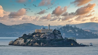 Alcatraz Island, located just 1.5 kilometers from San Francisco, was nevertheless considered escape-proof.