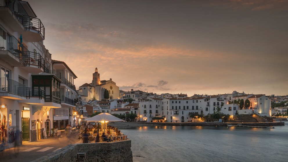 View of the Cadaqués harbor in the evening light