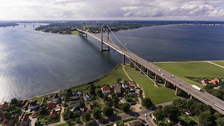 The new bridge over the Little Belt is an impressive structure.