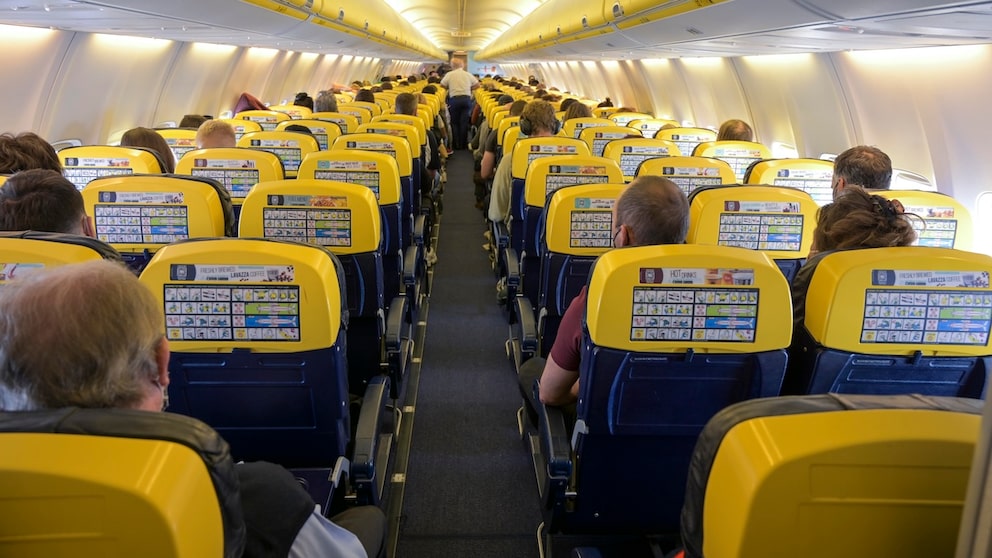 Ryanair's Family Seating Policy Requires Close Attention