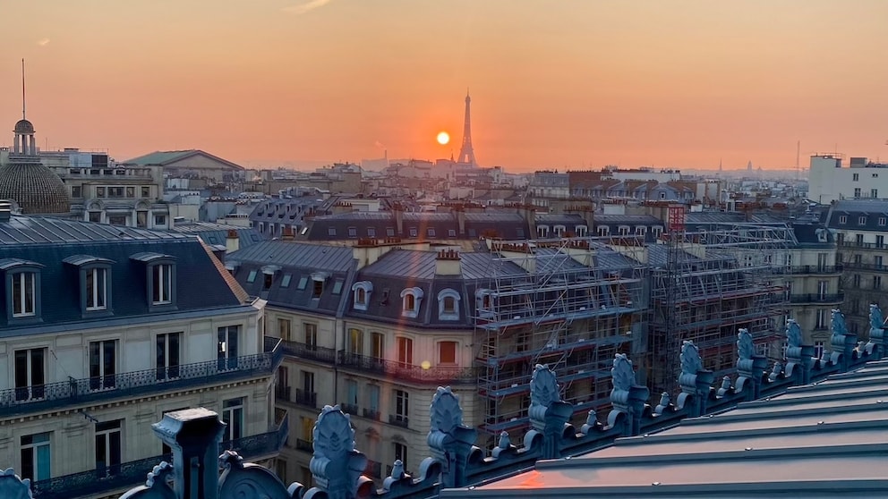 Paris is a global icon—read here about things you should definitely avoid for the perfect vacation.
