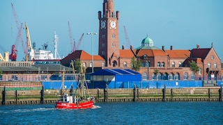 A German port city is considered the birthplace of the cruise industry. Can you identify it?