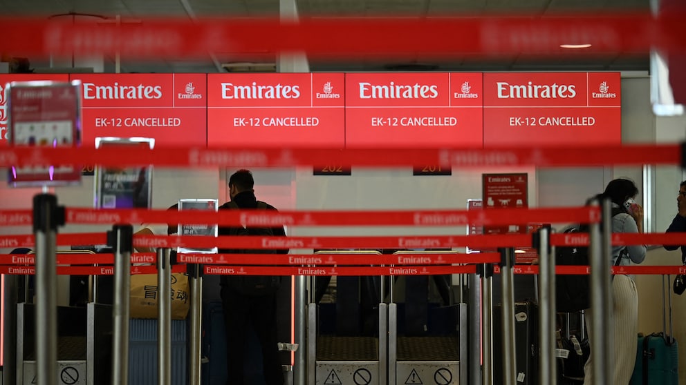 Canceled Emirates Flights at London Gatwick