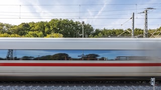 Our author only takes the train with plastic wrap