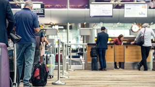 If there's a delay at the airport, travelers don't need to rush to catch their flight.