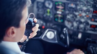 Pilot Speaks Aviation English