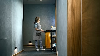 Hotel Cleaning Staff Annoyed by Some Guest Behaviors
