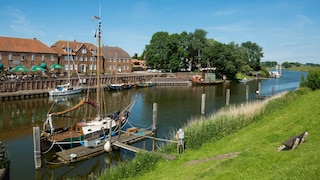 The Old Harbor of Hooksiel is located on the edge of the small village. From here, you can embark on hours-long walks.