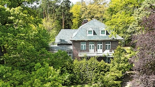 Former Waldhotel Seehof Atterwasch to Be Auctioned