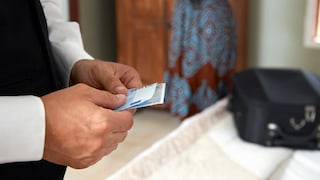 Do you tip at an all-inclusive hotel?