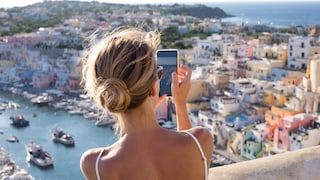 During vacations, we take numerous photos. However, this can sometimes become a problem.