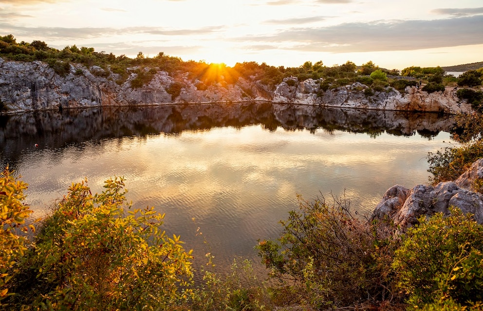 What Makes the Dragon’s Eye Lake in Croatia So Extraordinary