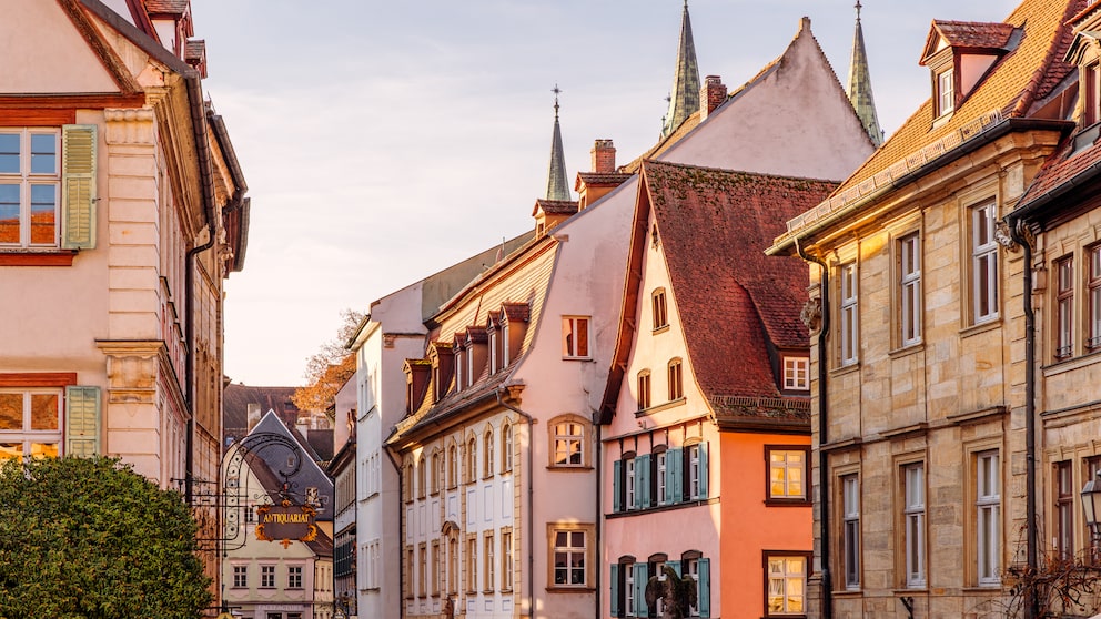 Bavaria boasts numerous beautiful old towns. Can you recognize this one?