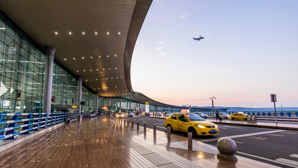 In the event of a delay, passengers may be entitled to compensation if additional costs are incurred.
