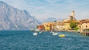 Environmentalists have rediscovered a nearly extinct species of crab in Lake Garda.