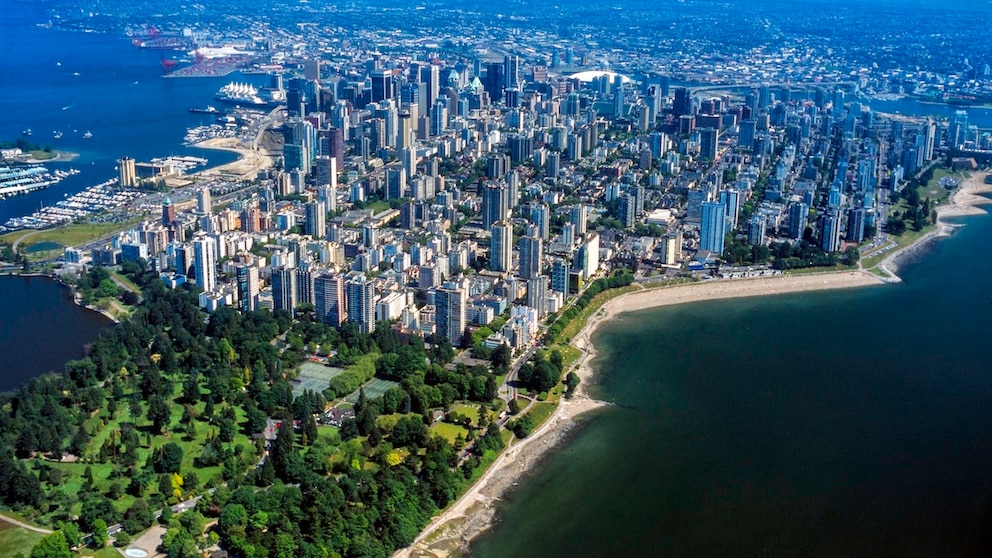 English Bay Beach in Vancouver, Canada's coastal metropolis