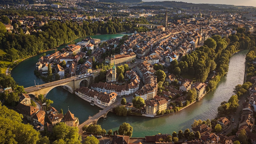 Swimming in the Aare River in Bern