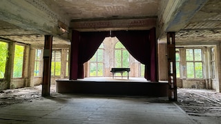 The wing of the Grabowsee Sanatorium near Berlin